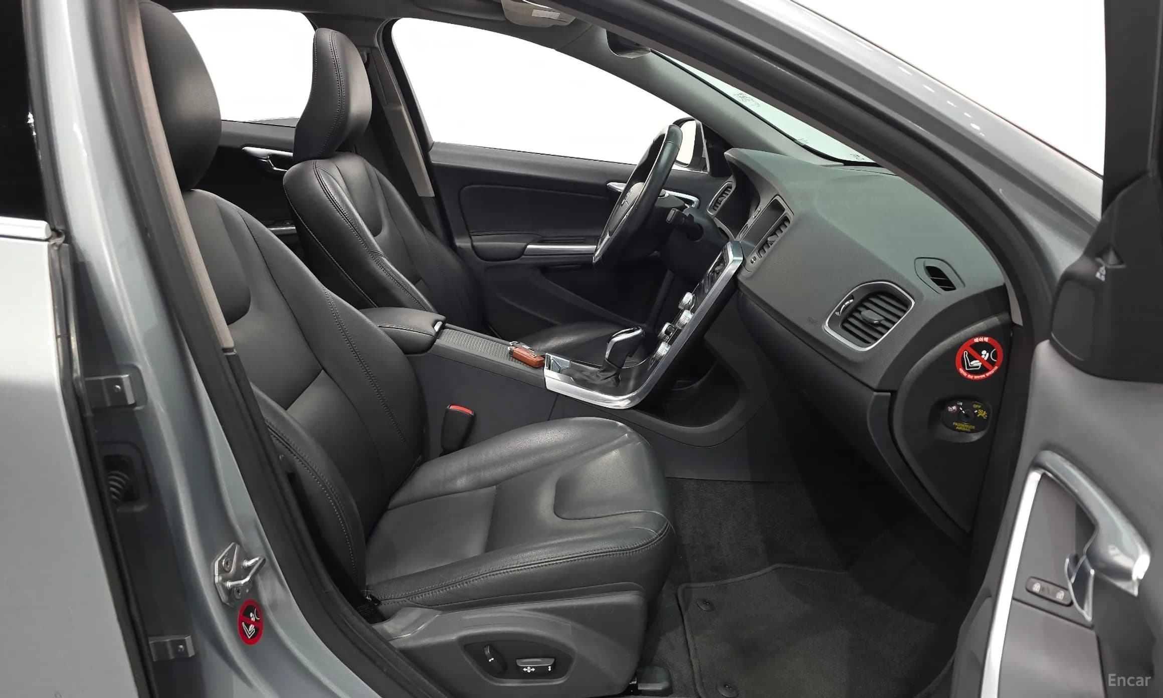 S60