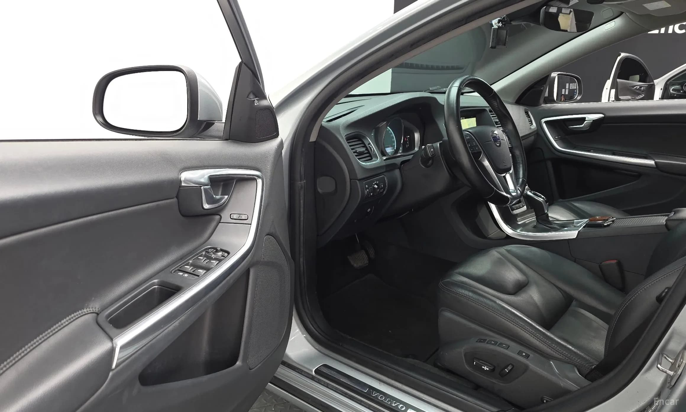 S60