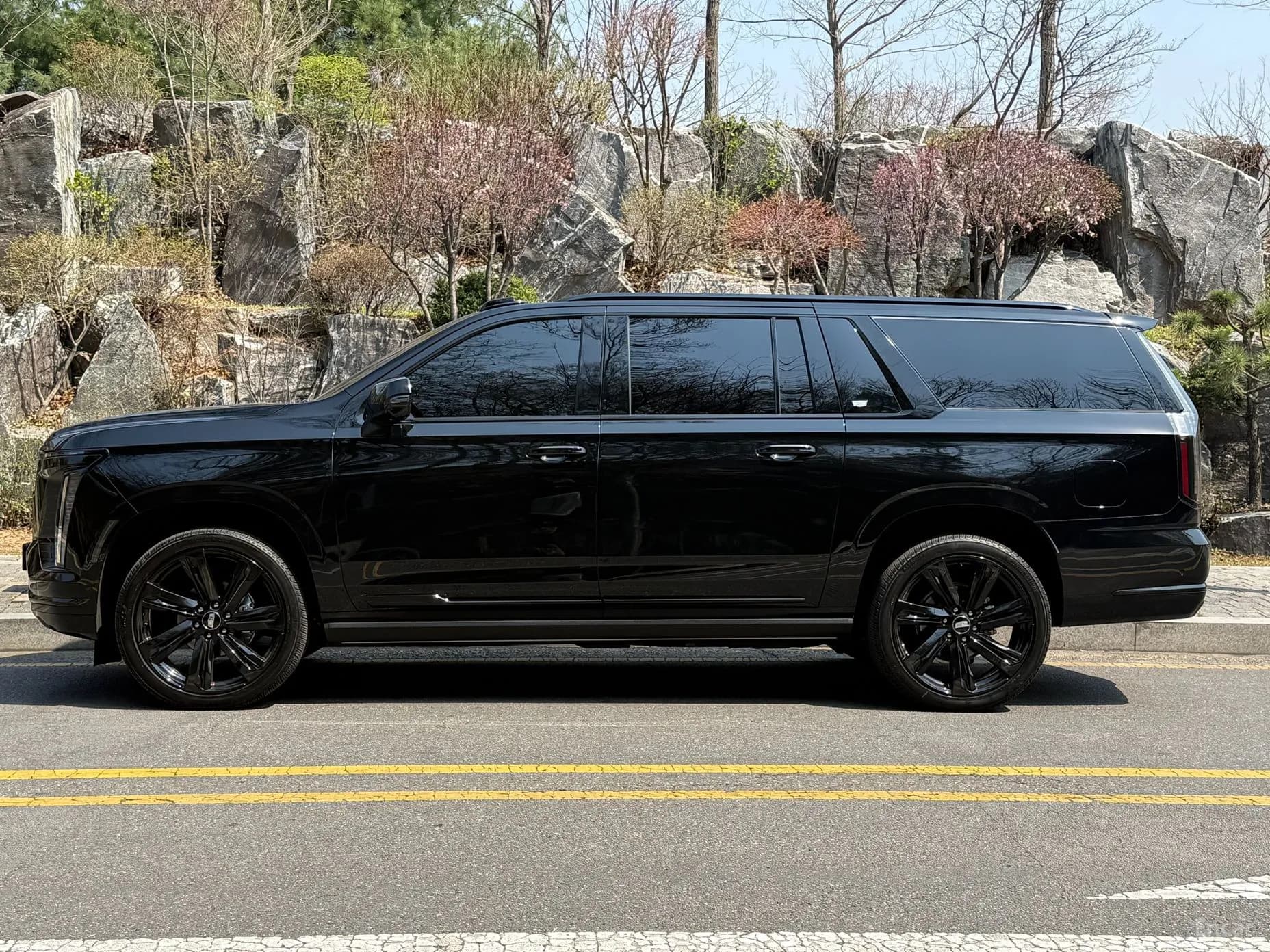 Escalade 5th Generation