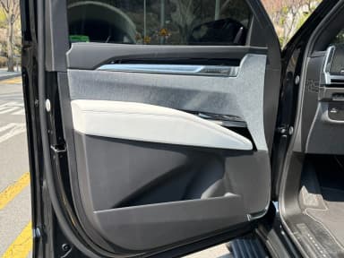 Escalade 5th Generation