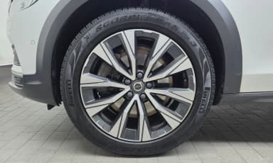 V90 Cross Country