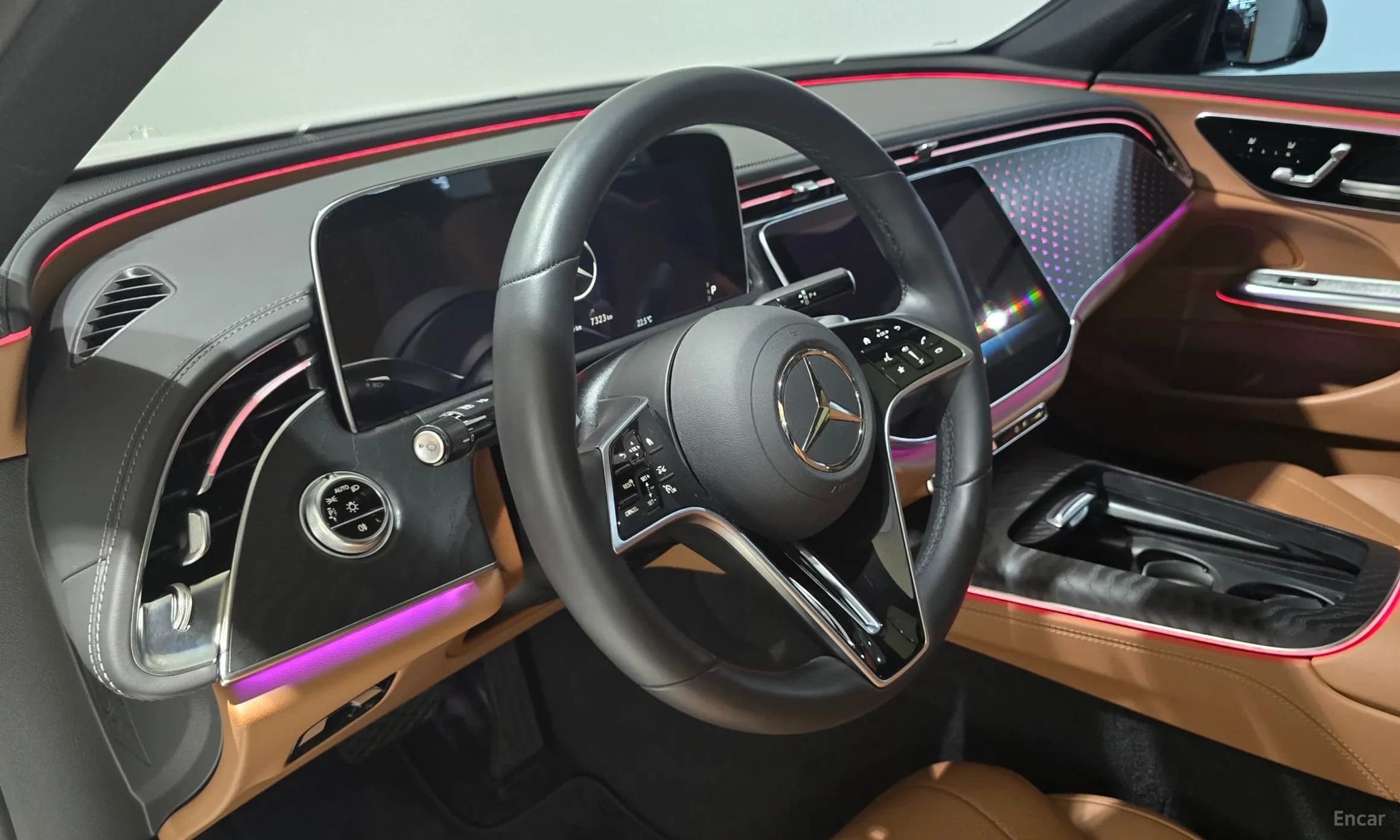 E-Class W214