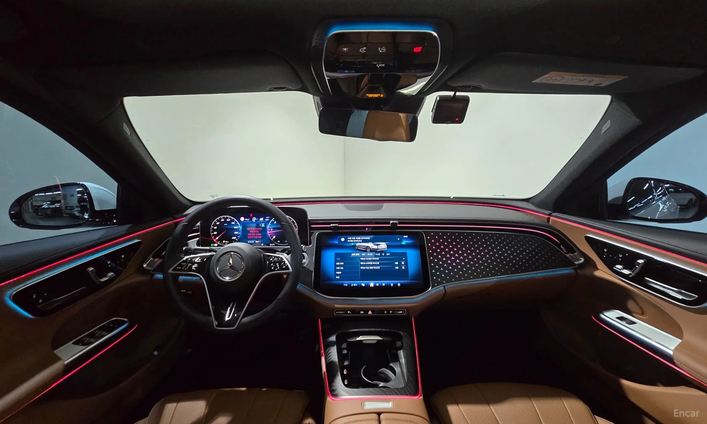 E-Class W214