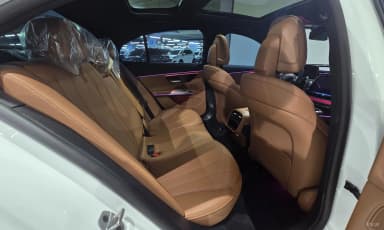 E-Class W214