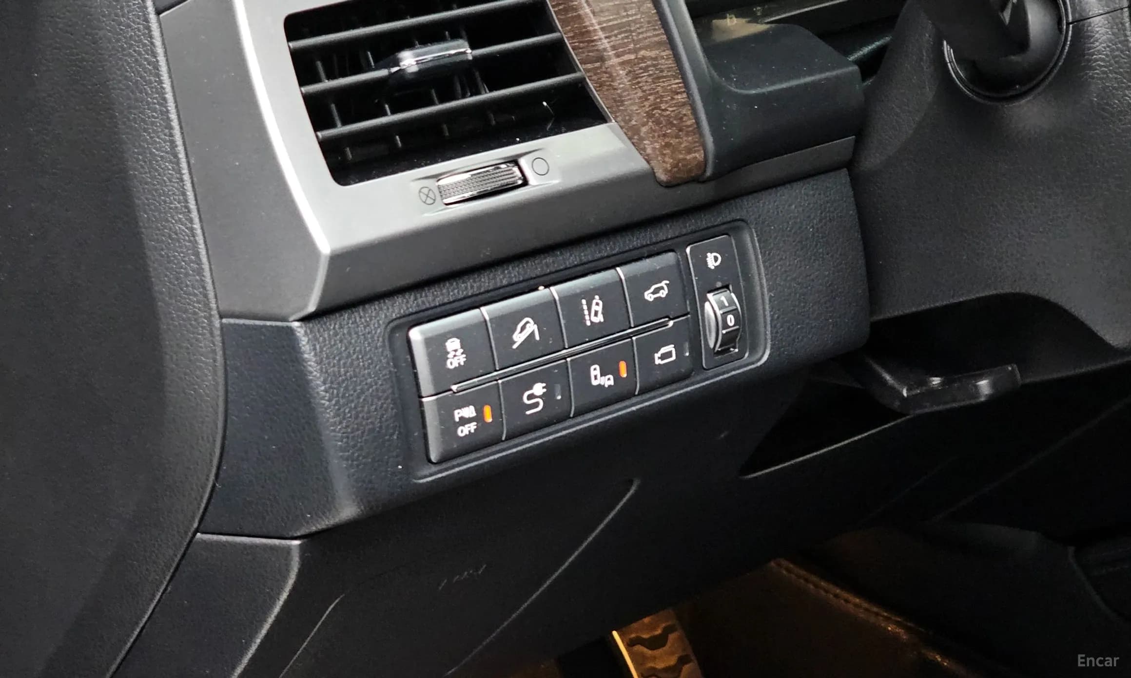 G4 Rexton