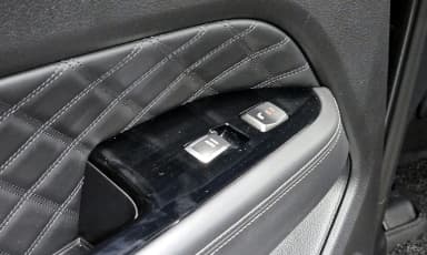 G4 Rexton