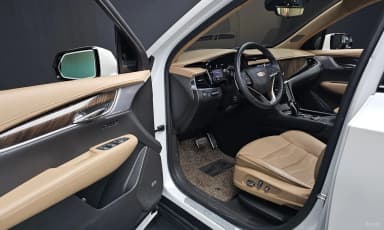 XT6