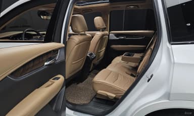 XT6