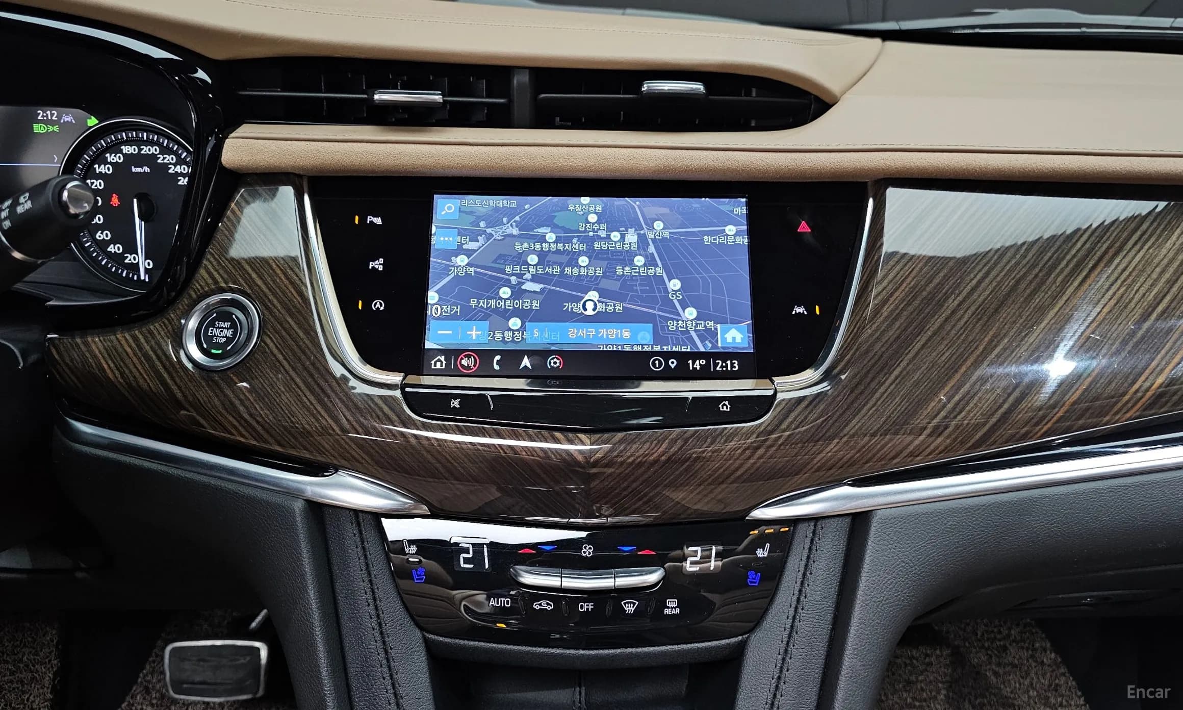 XT6