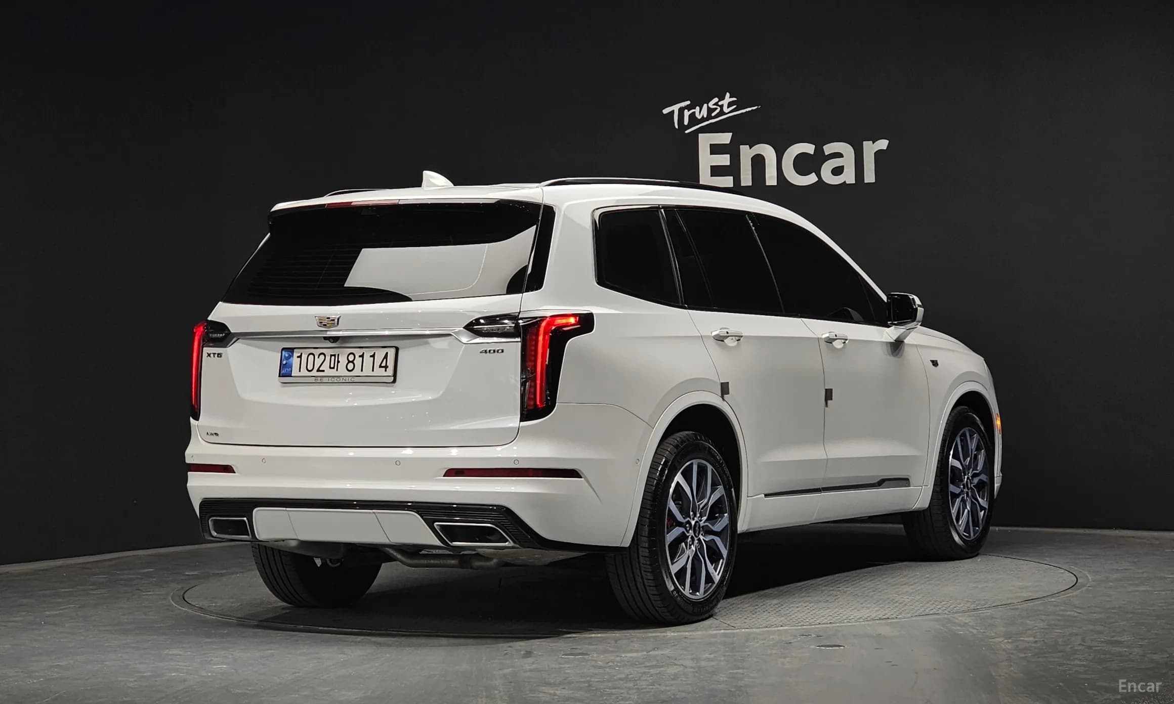 XT6