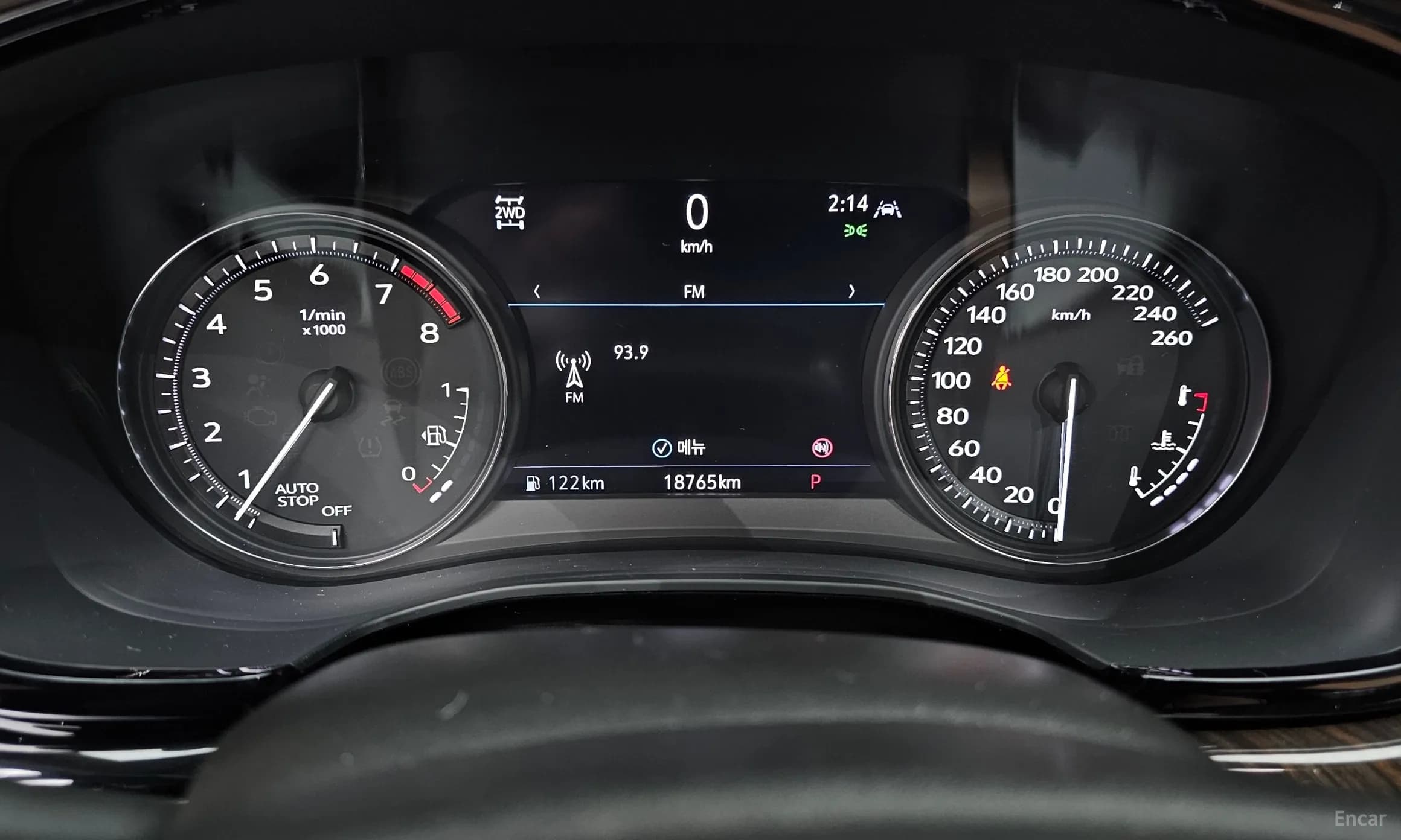 XT6