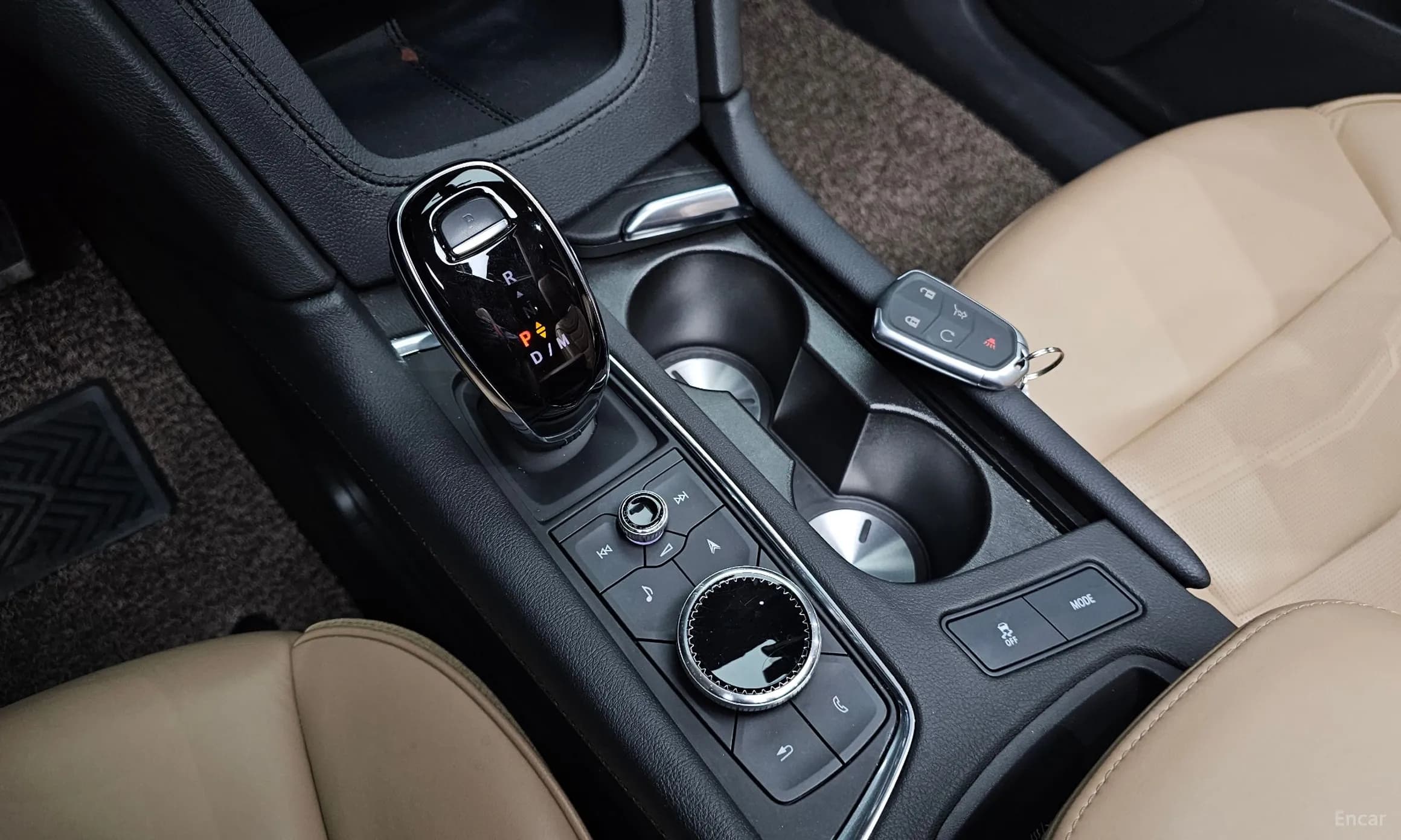 XT6