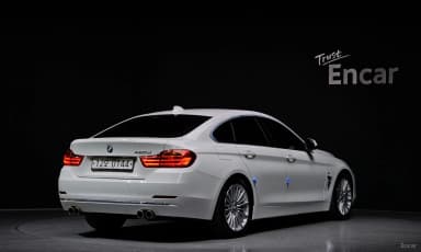 Series 4 (F32)