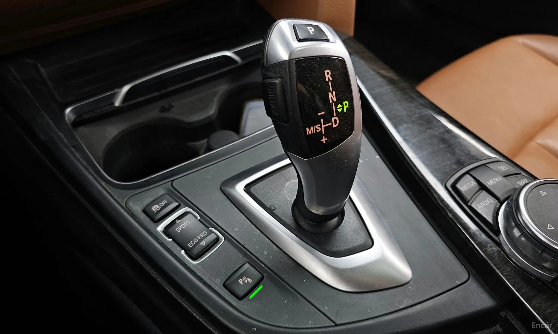Series 4 (F32)
