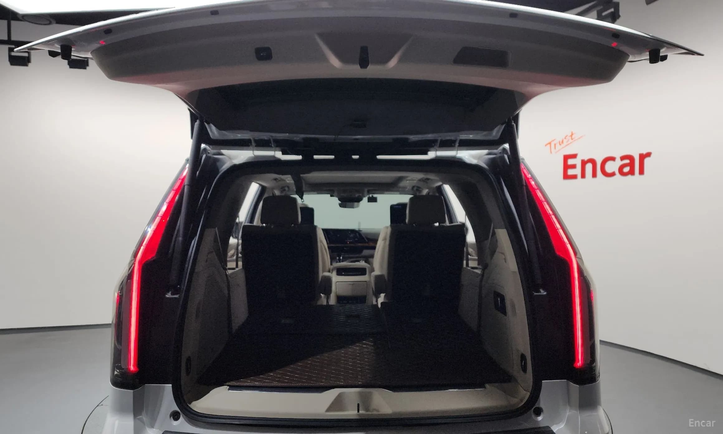Escalade 5th Generation