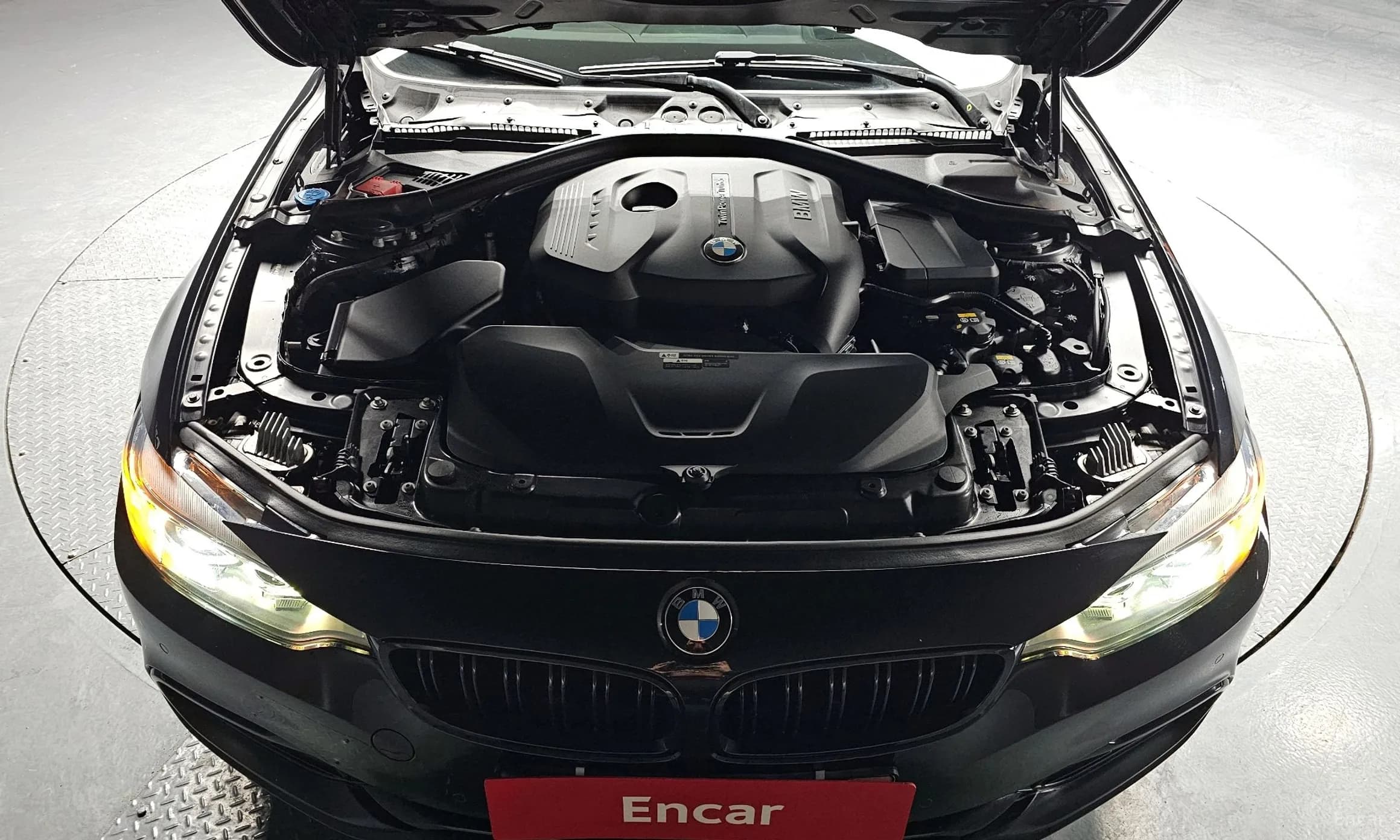 Series 4 (F32)