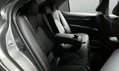 Camry (XV70)