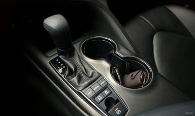 Camry (XV70)