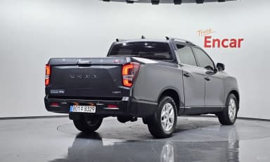 Rexton Sports Khan
