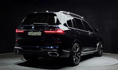 X7 (G07)