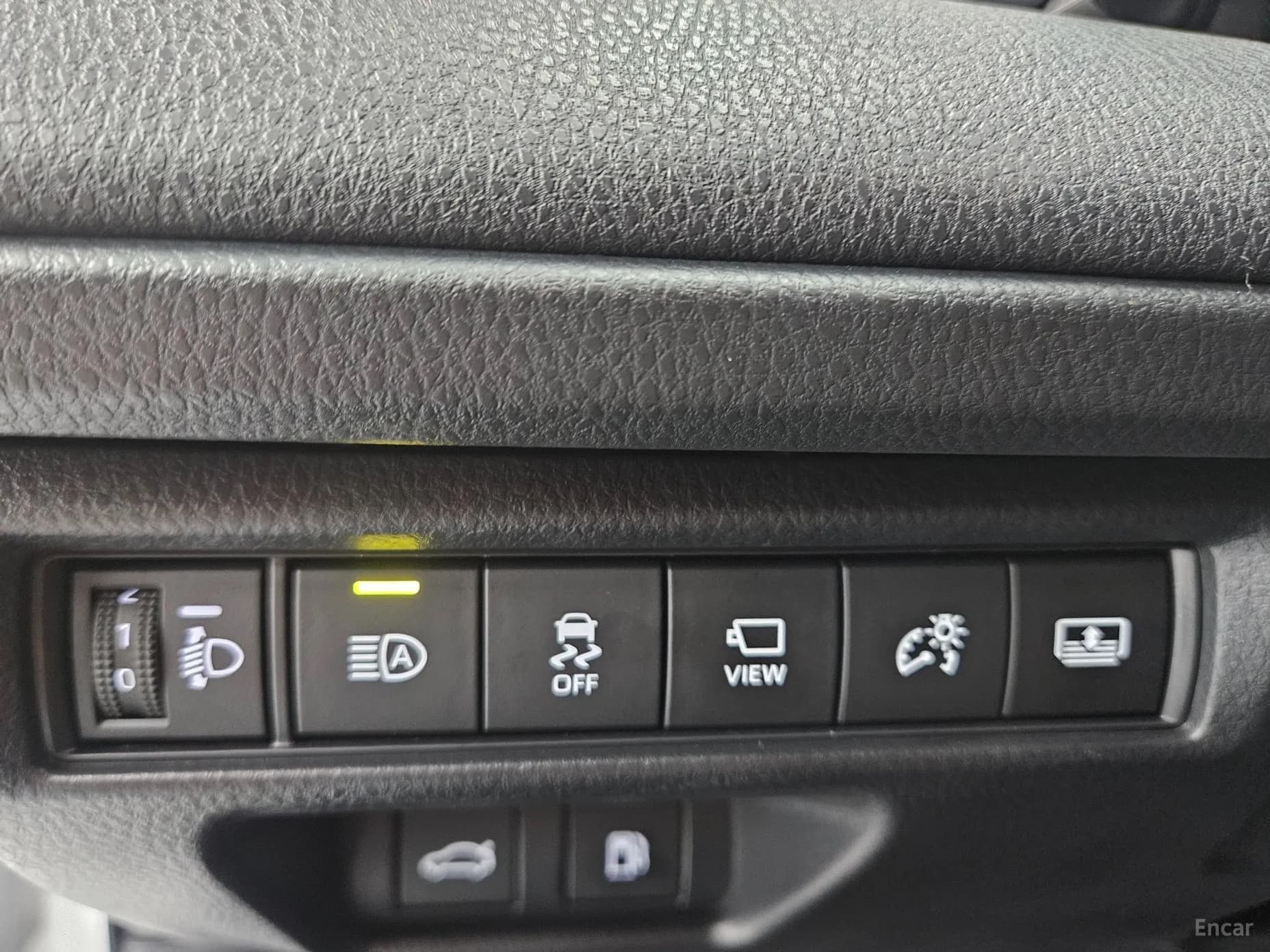 Camry (XV80)