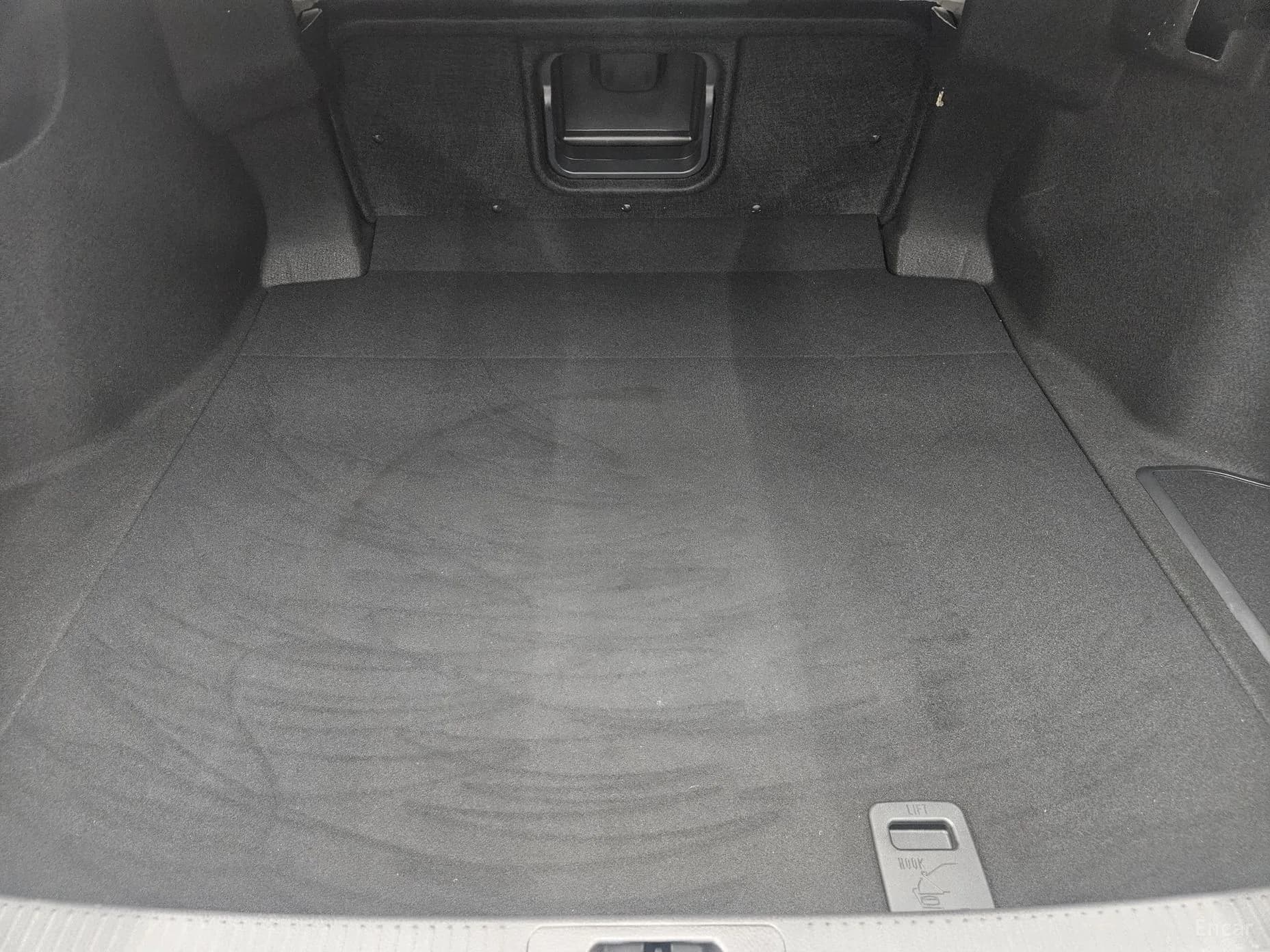 Camry (XV80)