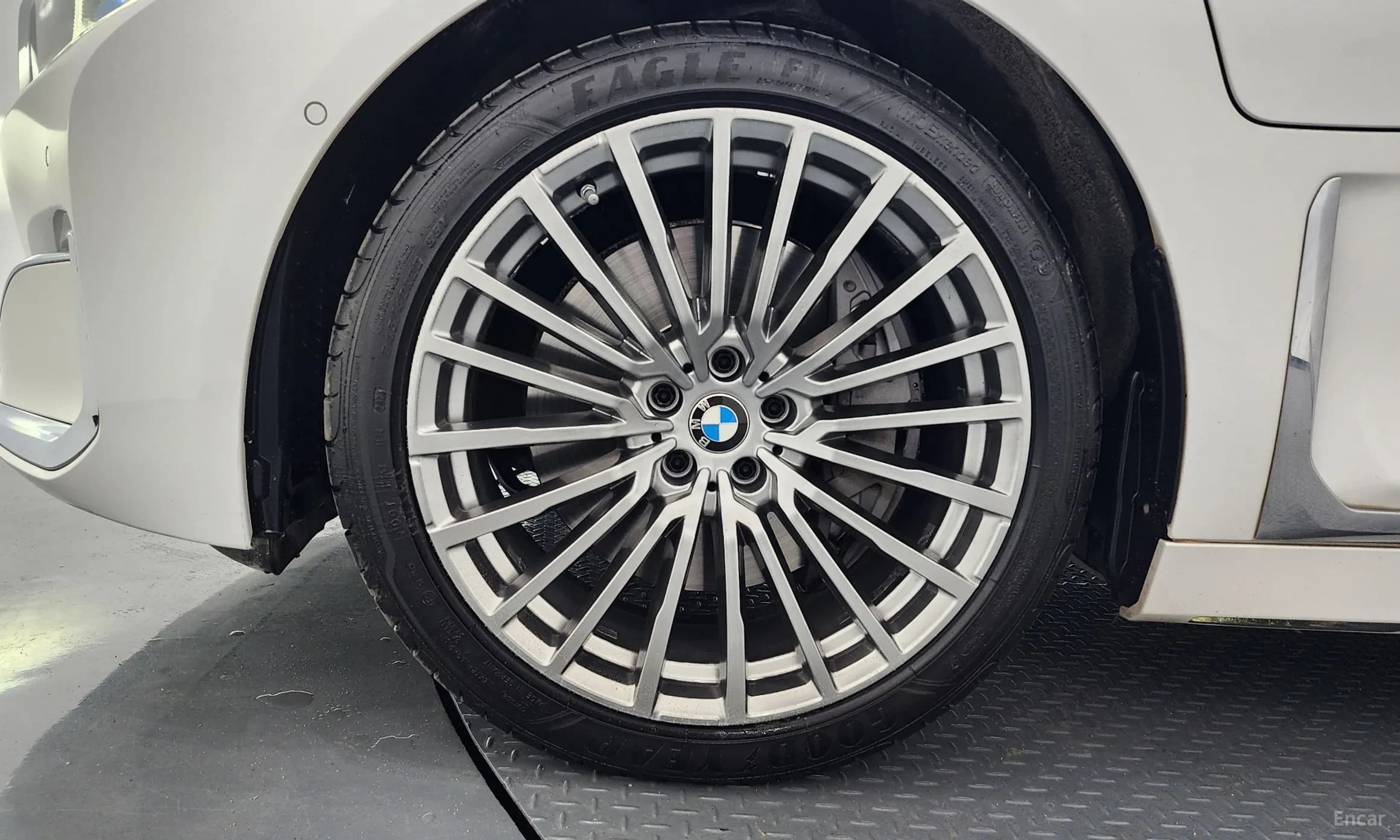 7 Series (G11)