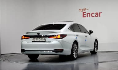 ES300h 7th Generation