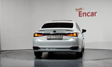ES300h 7th Generation
