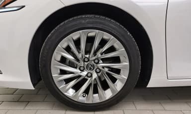 ES300h 7th Generation