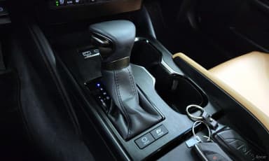 ES300h 7th Generation