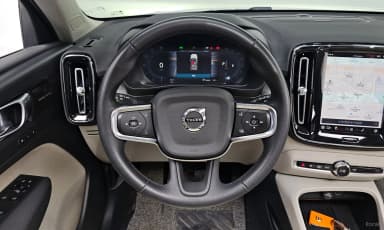 XC40