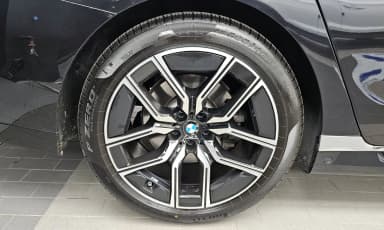 7 Series (G70)