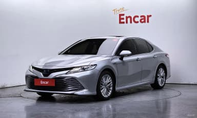 Camry (XV70)