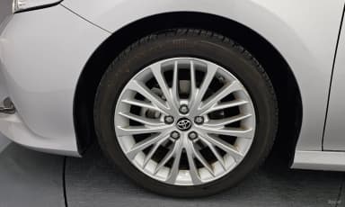 Camry (XV70)