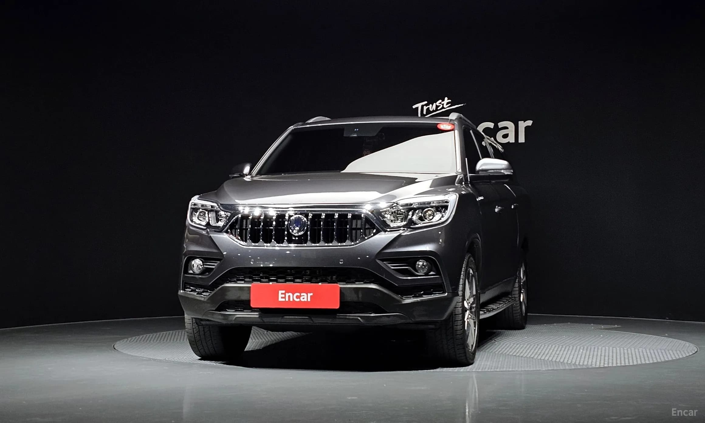 Rexton Sports Khan