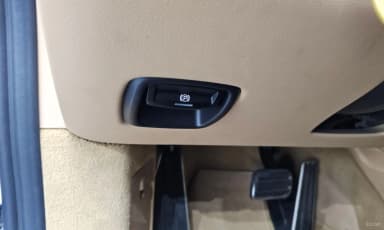 910