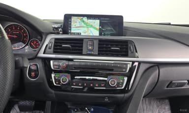 Series 4 (F32)