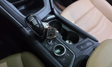 XT6