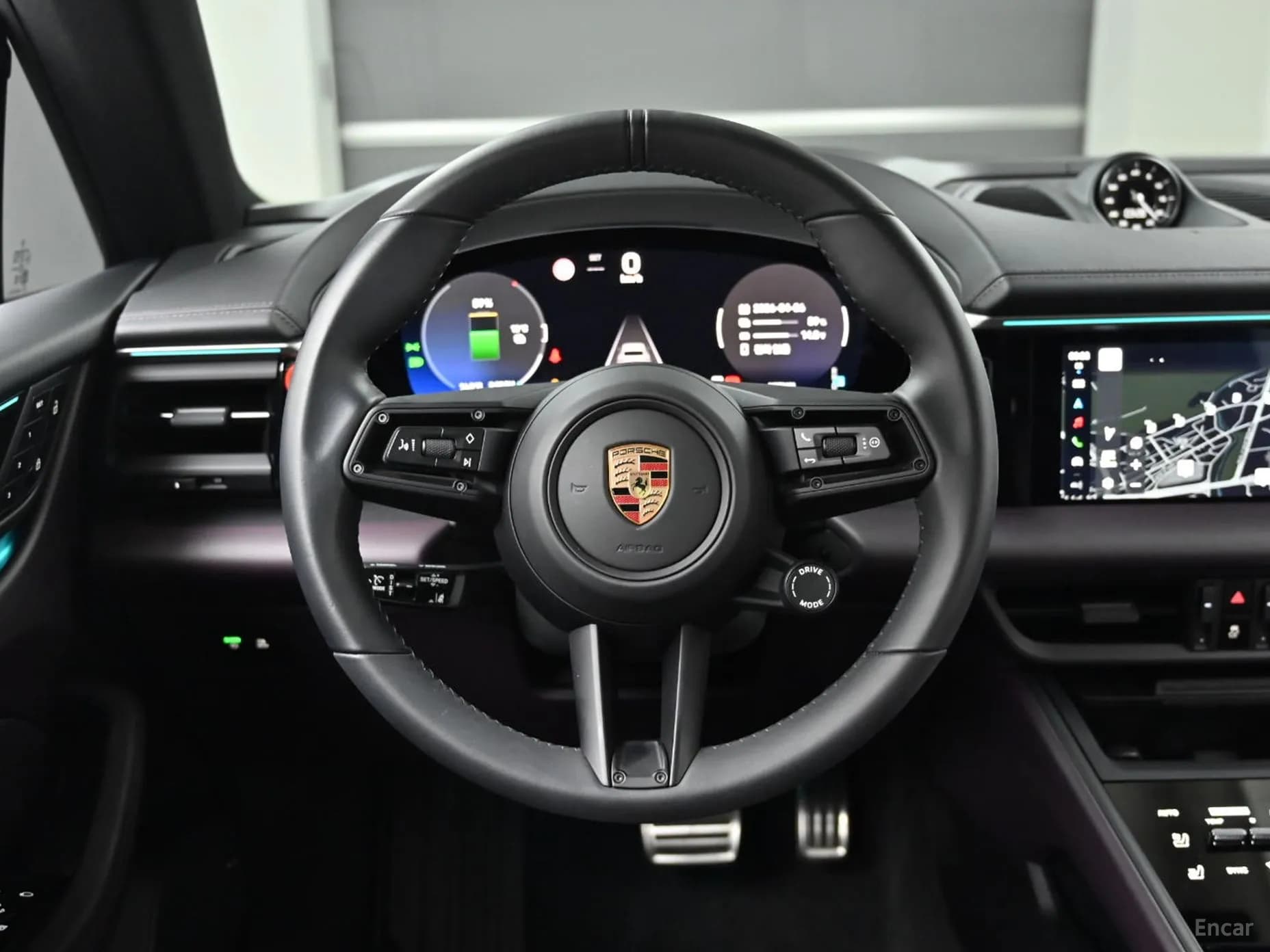 Macan EV