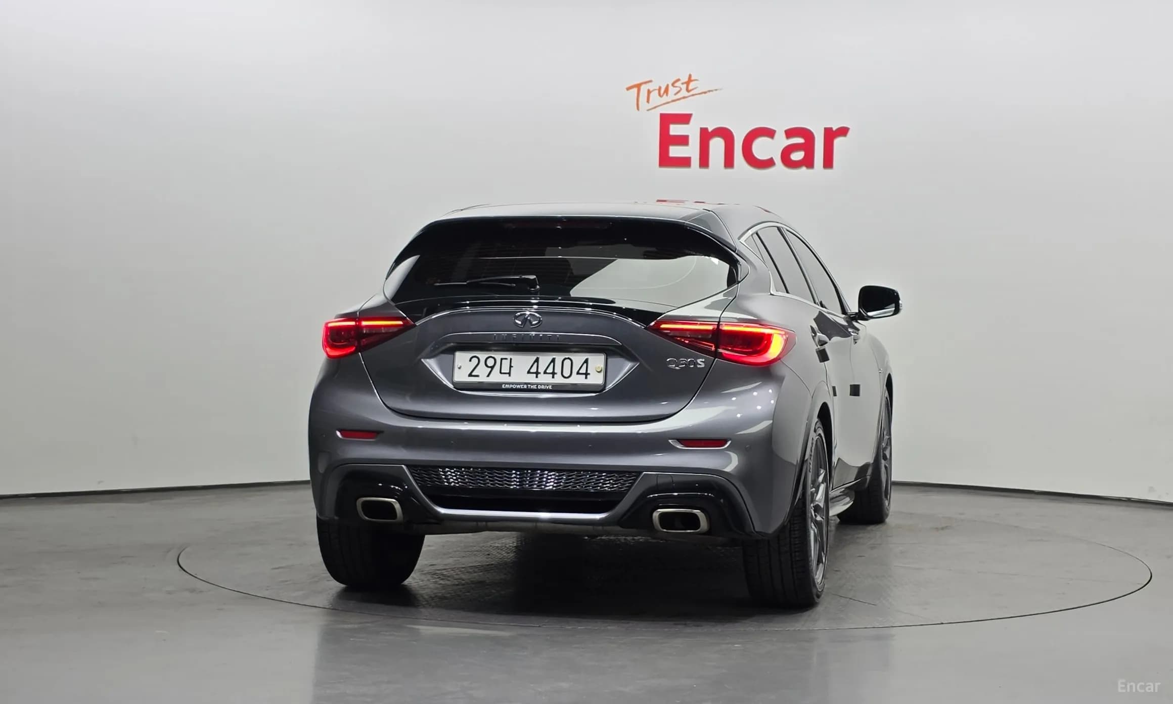 Q30