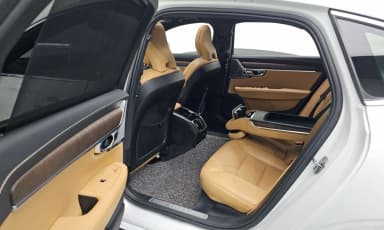 S90