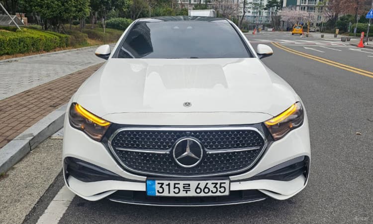 E-Class W214