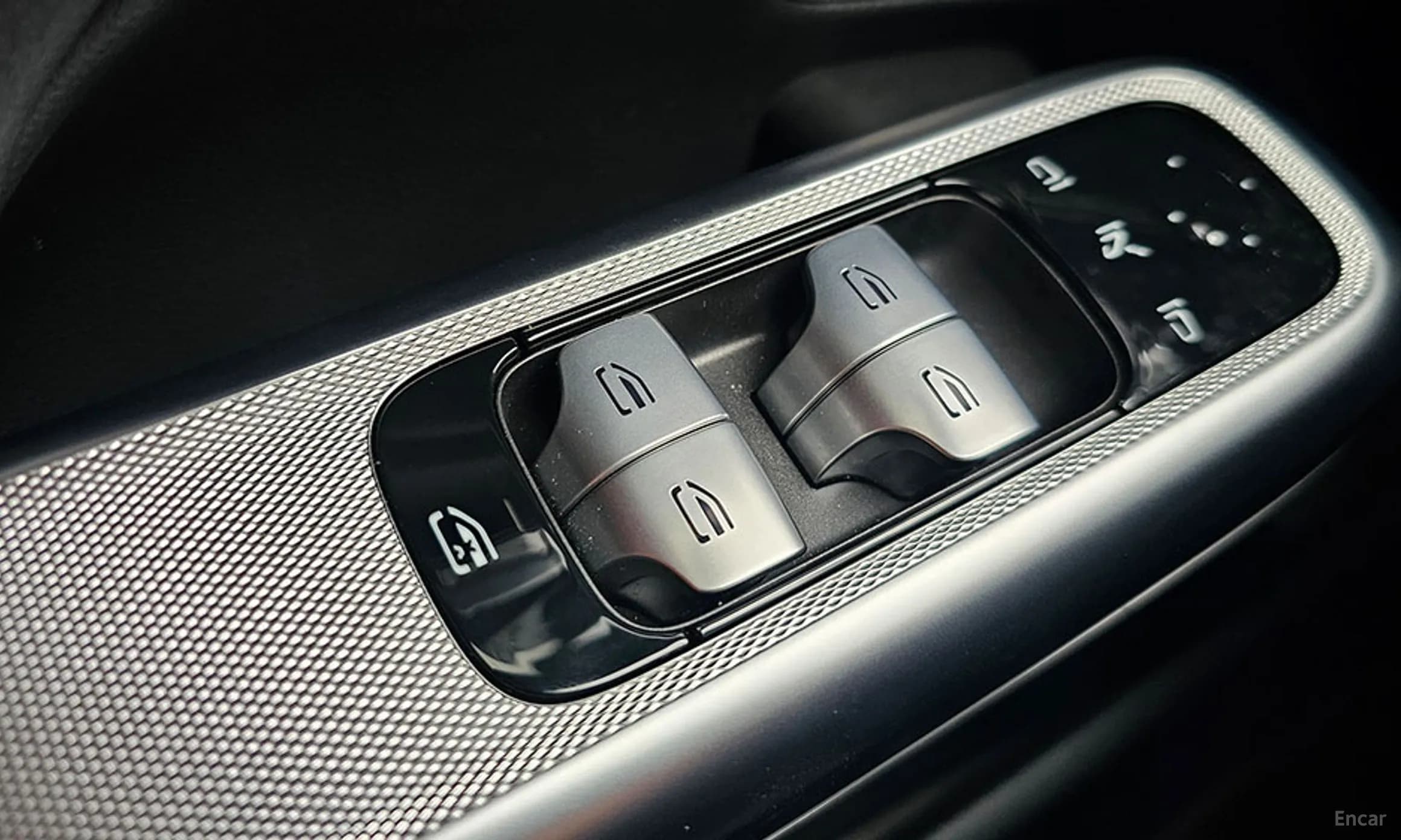 E-Class W214