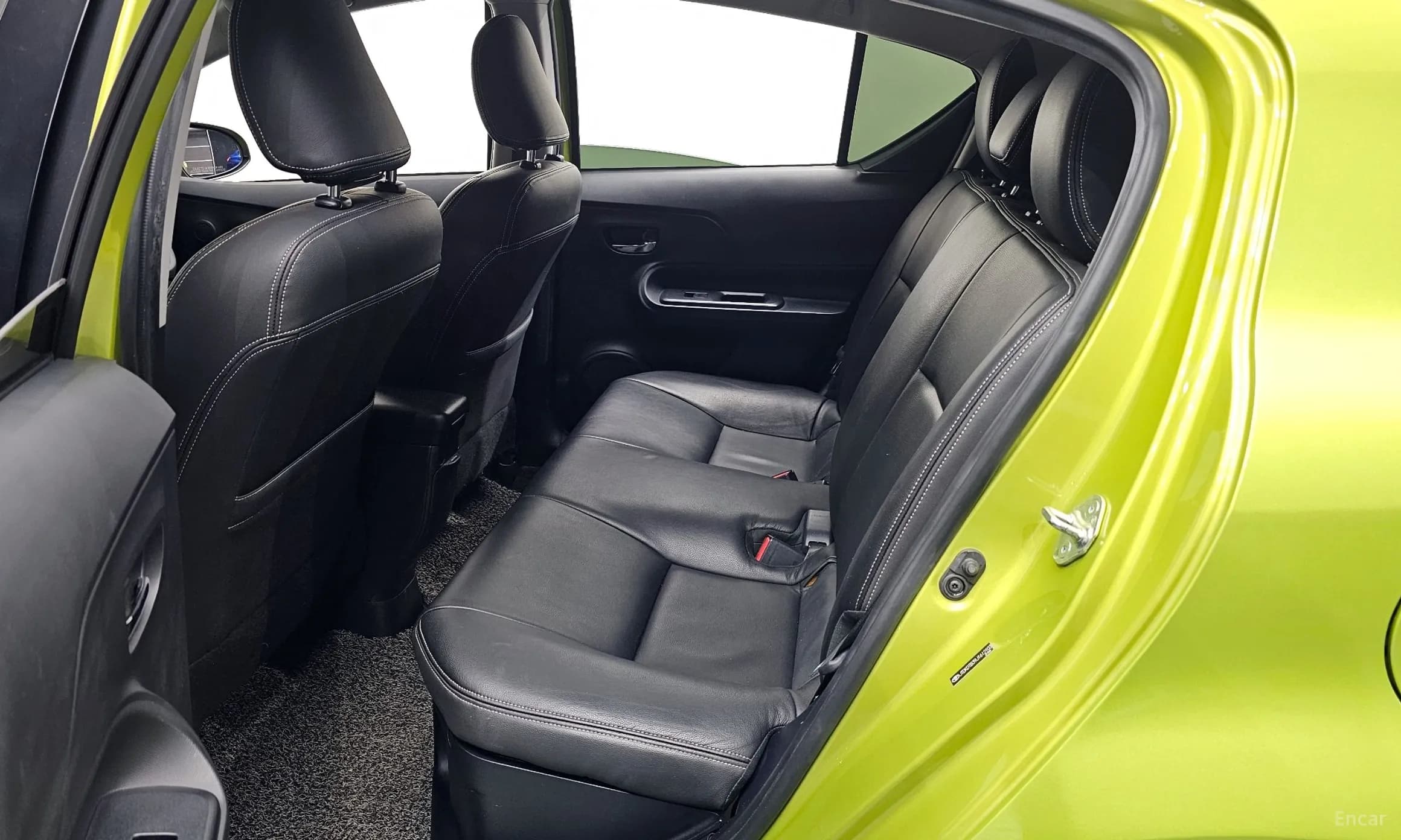 Prius C