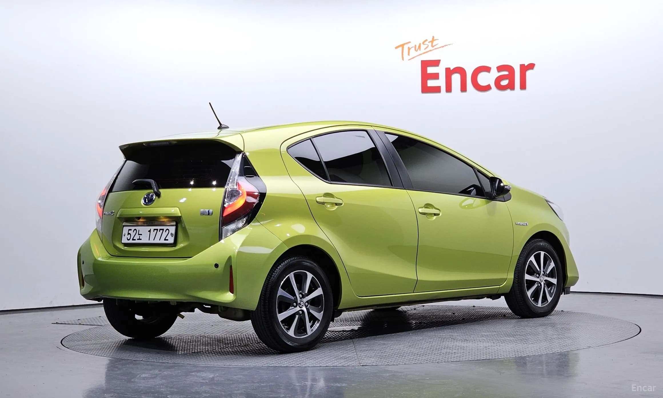 Prius C