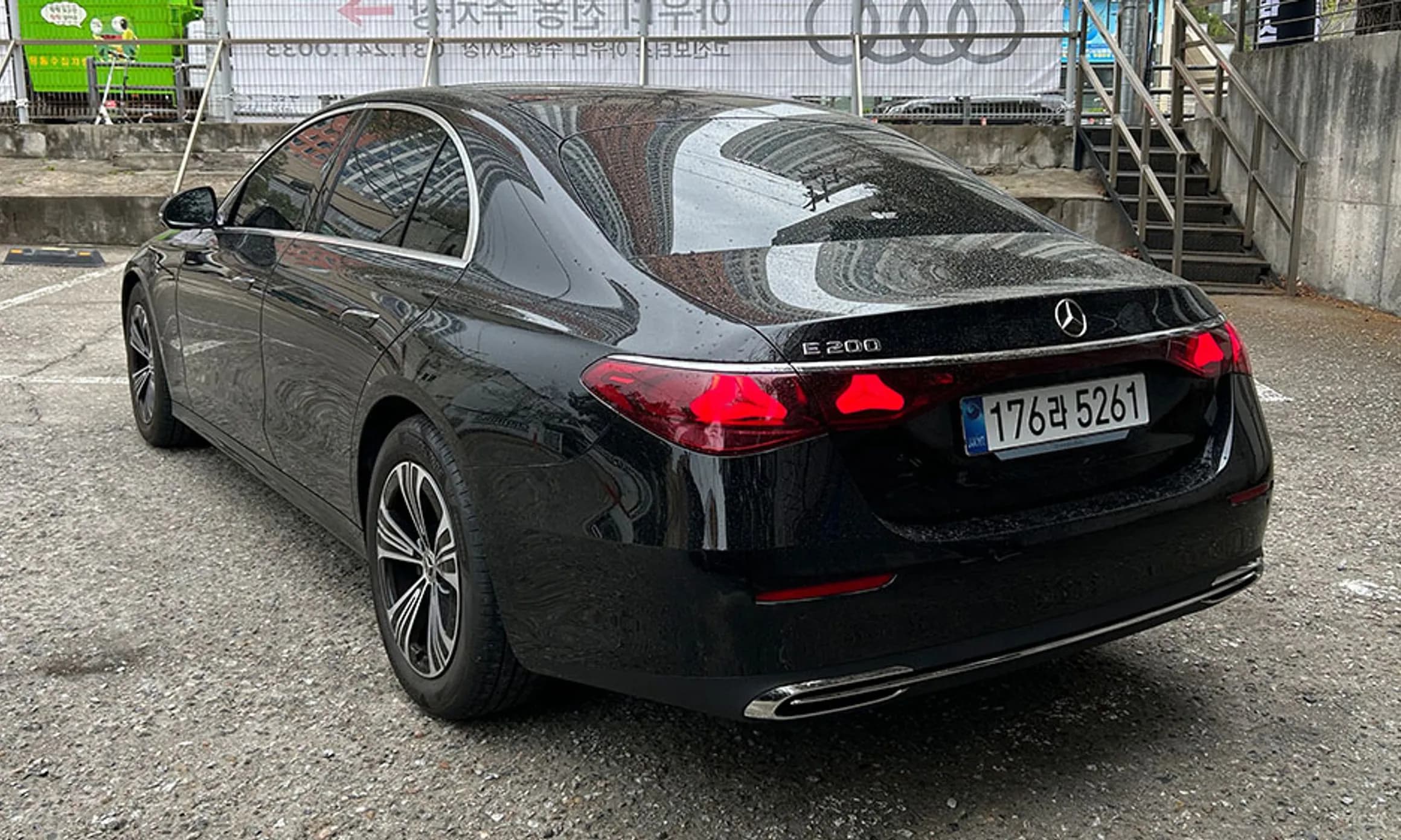 E-Class W214