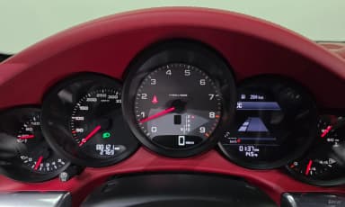 910