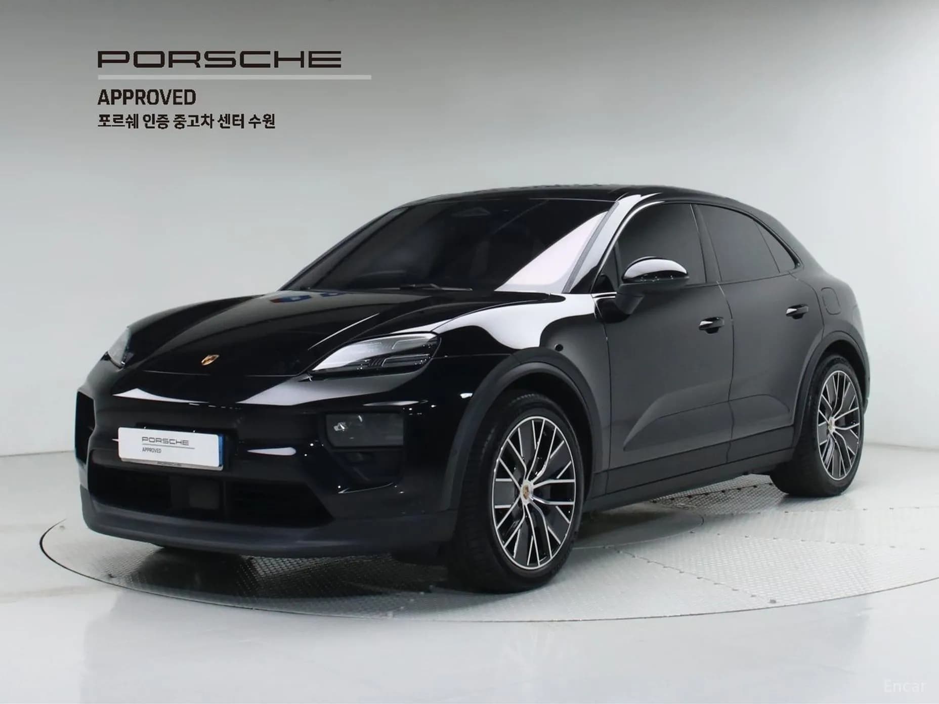 Macan EV
