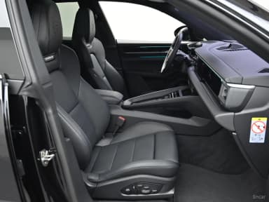 Macan EV